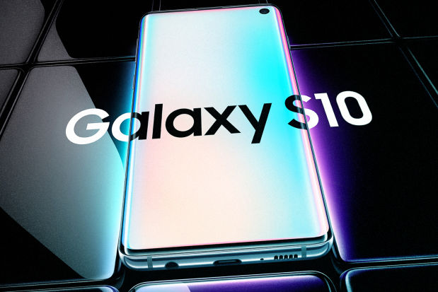 بعد انخفاض سعره: هل هاتف Samsung S10 يعتبر صفقة ممتازة؟